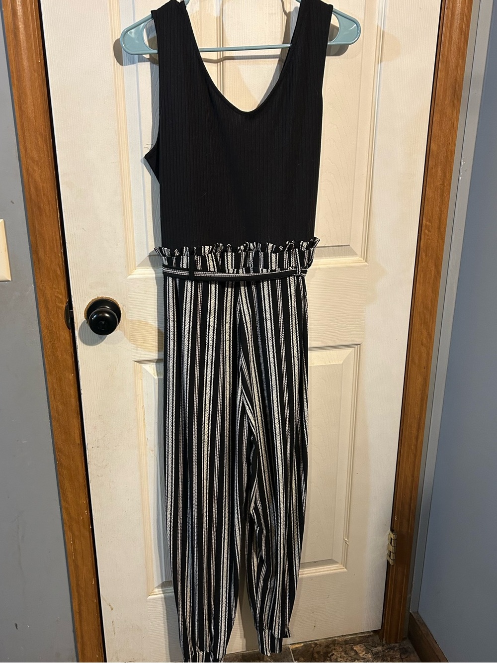 Black & White Striped Sleeveless Jumpsuit with Tie Waist - Picture 2 of 3